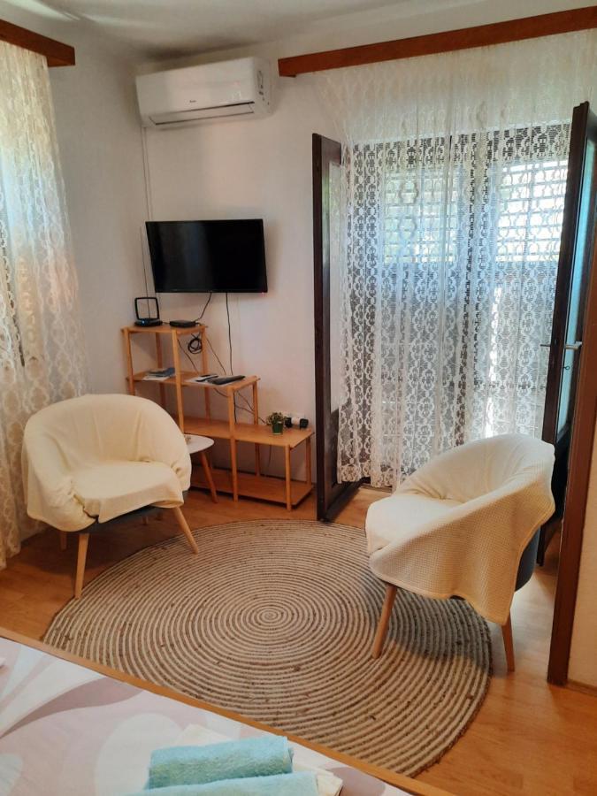 Apartmán Manda Ljubetic Sutivan Exteriér fotografie