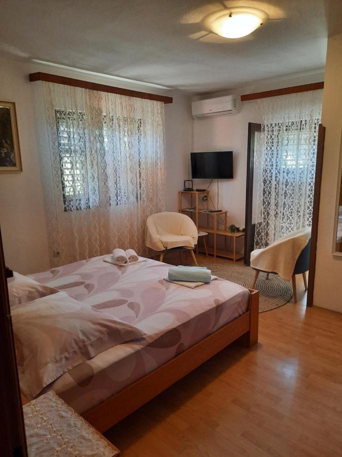Apartmán Manda Ljubetic Sutivan Exteriér fotografie