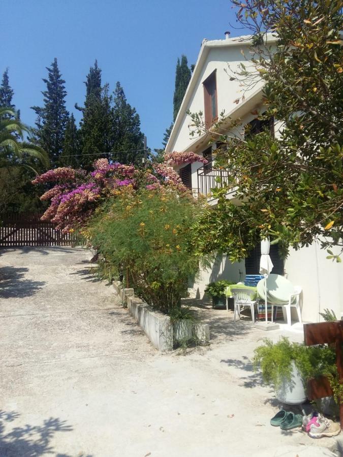 Apartmán Manda Ljubetic Sutivan Exteriér fotografie